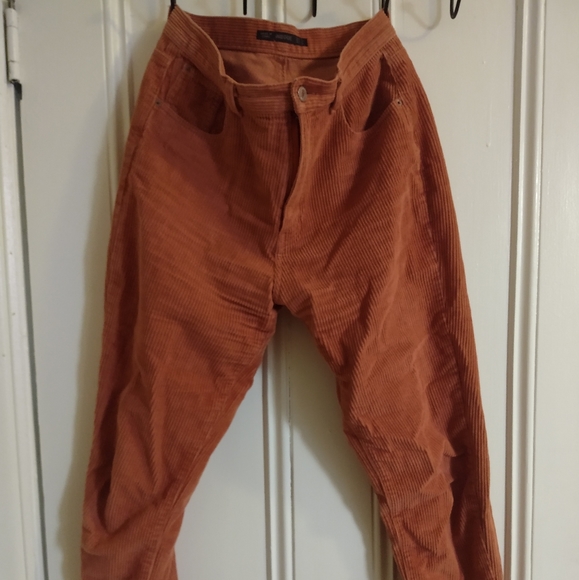 Burnt Orange Corduroy Mom Jeans - Pull & Bear Denim Collection - Picture 5 of 6